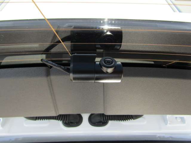 ボルボ Ｖ６０ ウルトラ　Ｂ４ R7年 (四国) 99