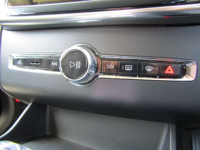 ボルボ ＸＣ９０ ウルトラ Ｔ８ ＡＷＤ プラグイン ハイブリッド ４ＷＤ R7年 (四国) 99