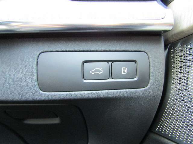 ボルボ ＸＣ９０ ウルトラ Ｔ８ ＡＷＤ プラグイン ハイブリッド ４ＷＤ R7年 (四国) 99