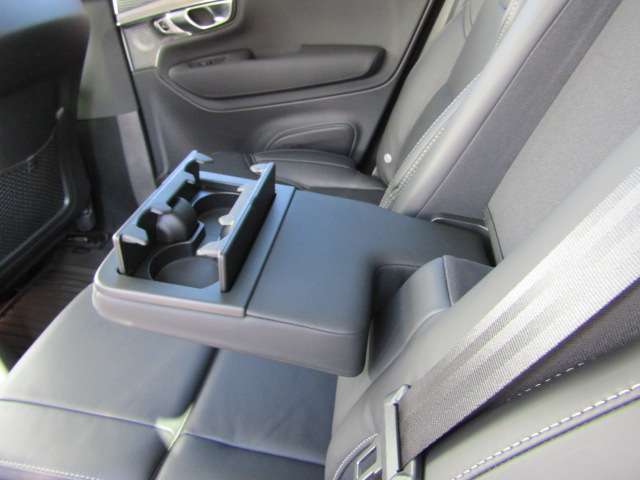 ボルボ ＸＣ９０ ウルトラ Ｔ８ ＡＷＤ プラグイン ハイブリッド ４ＷＤ R7年 (四国) 99