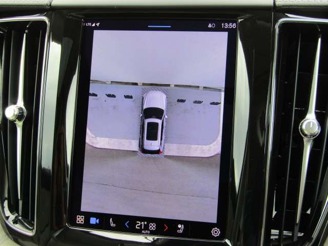 ボルボ ＸＣ６０ アルティメット Ｂ５ ＡＷＤ ４ＷＤ R4年 (四国) 99