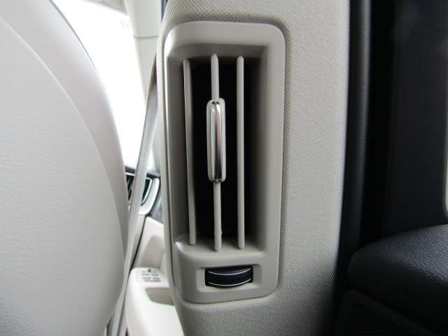 ボルボ ＸＣ６０ アルティメット Ｂ５ ＡＷＤ ４ＷＤ R4年 (四国) 99