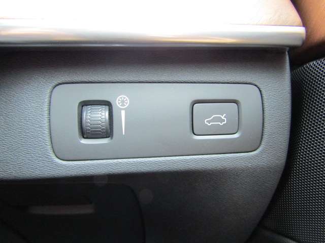 ボルボ ＸＣ９０ Ｔ６ ＡＷＤ インスクリプション ４ＷＤ H30年 (四国) 99