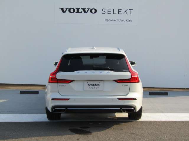 ボルボ Ｖ６０ Ｔ５　インスクリプション R1年 (四国) 99