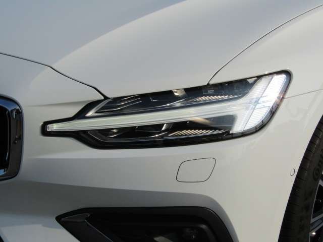 ボルボ Ｖ６０ Ｔ５　インスクリプション R1年 (四国) 99