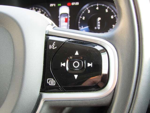 ボルボ Ｖ６０ Ｔ５　インスクリプション R1年 (四国) 99