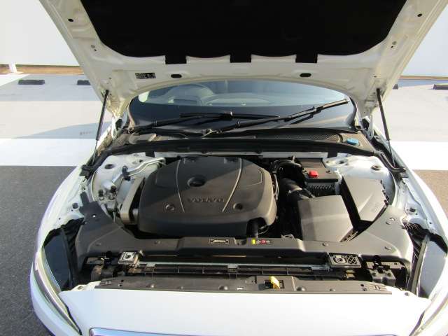 ボルボ Ｖ６０ Ｔ５　インスクリプション R1年 (四国) 99