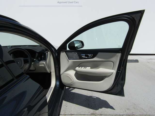 ボルボ Ｖ６０ リチャージ アルティメット Ｔ６ ＡＷＤ プラグイン ハイブリッド ４ＷＤ R6年 (四国) 99