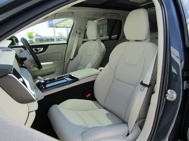 ボルボ Ｖ６０ リチャージ アルティメット Ｔ６ ＡＷＤ プラグイン ハイブリッド ４ＷＤ R6年 (四国) 99