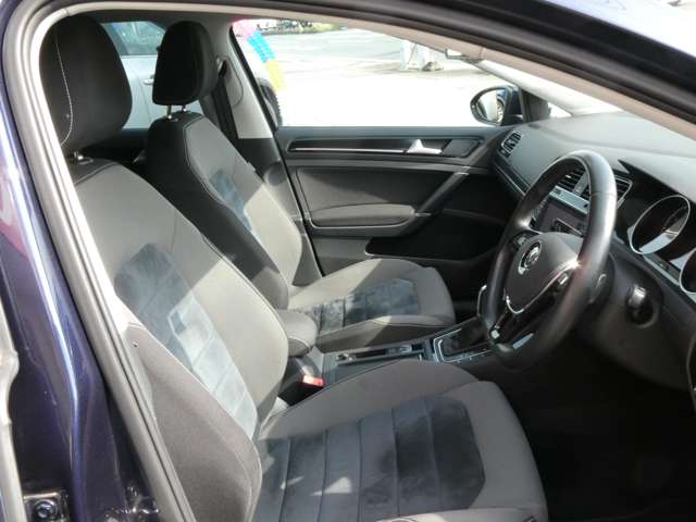 フォルクスワーゲン ゴルフ ＴＳＩ　ハイライン H27年 (関東) 99