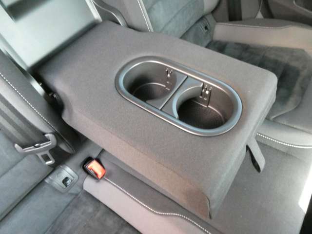 フォルクスワーゲン ゴルフ ＴＳＩ　ハイライン H27年 (関東) 99