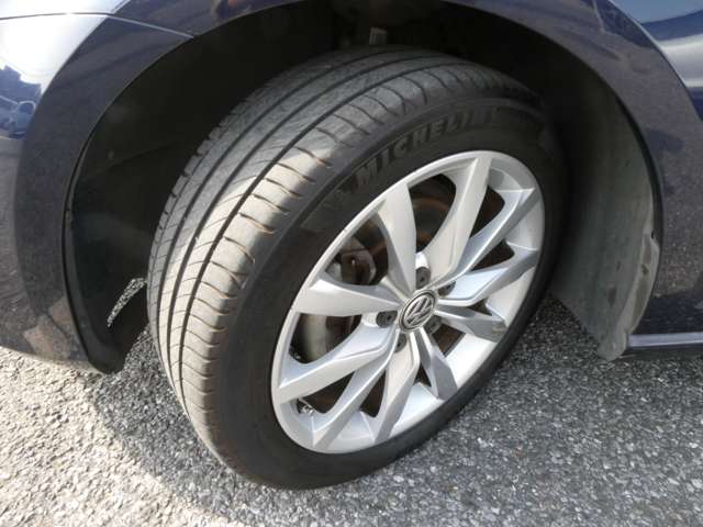 フォルクスワーゲン ゴルフ ＴＳＩ　ハイライン H27年 (関東) 99