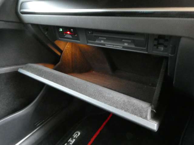 フォルクスワーゲン ゴルフ ＧＴＩ H28年 (関東) 99