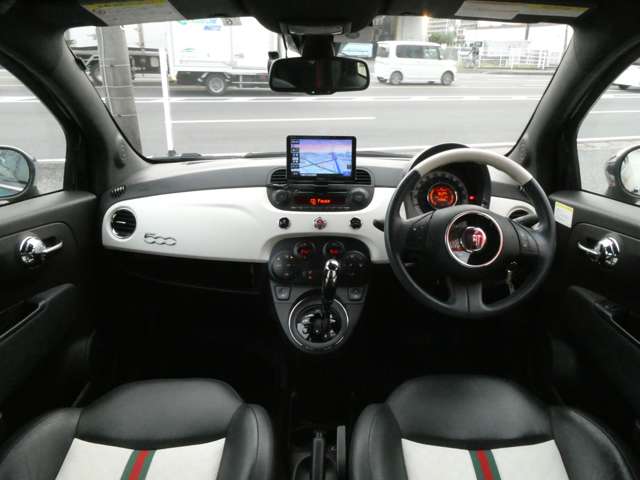 フィアット ５００（チンクエチェント） バイ グッチ H23年 (関東) 99