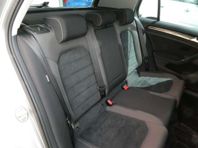 フォルクスワーゲン ゴルフ ＴＳＩ　ハイライン H26年 (関東) 99