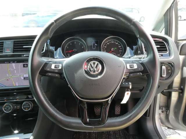 フォルクスワーゲン ゴルフ ＴＳＩ　ハイライン H26年 (関東) 99