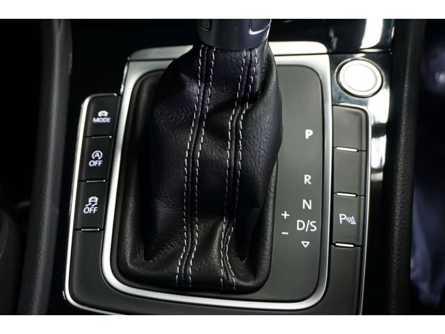 フォルクスワーゲン ゴルフＲ Ｒ ４ＷＤ H30年 (北海道) 99