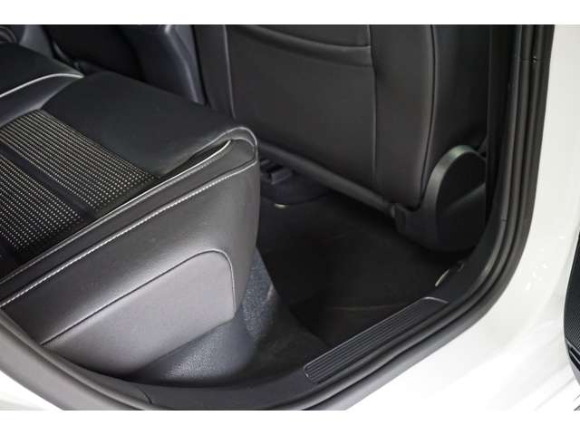 フォルクスワーゲン ゴルフＲ Ｒ ４ＷＤ H30年 (北海道) 99