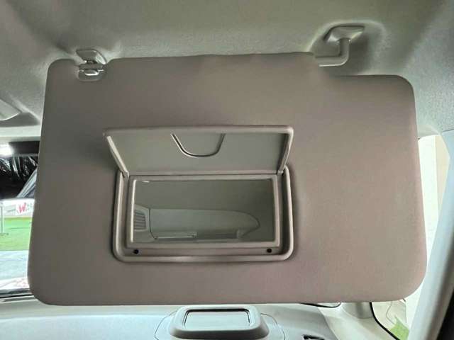 スズキ スペーシア　ギア ６６０ カスタム ハイブリッド ＸＳターボ ４ＷＤ R7年 (北海道) 99