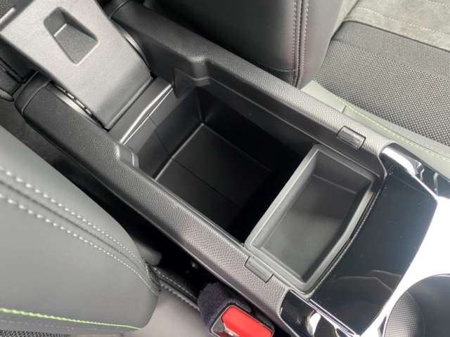 プジョー ｅ−２００８ ＧＴ R7年 (東北) 99