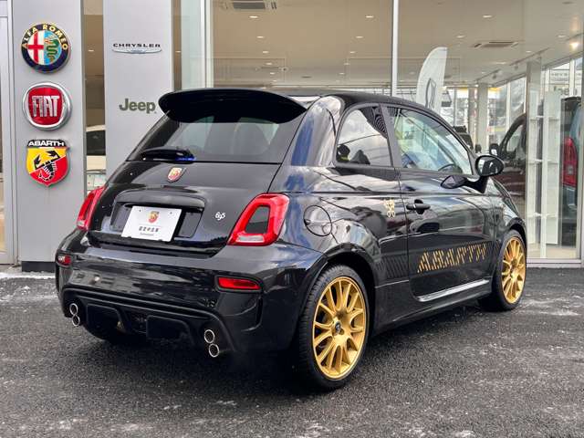 アバルト ６９５セッタンタチンクエ アニヴェルサーリオ １．４ R7年 (東北) 99