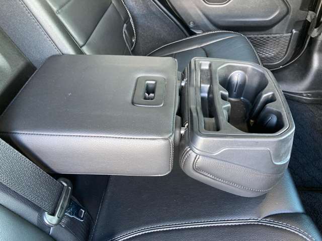 ジープ ラングラー　アンリミテッド アンリミテッド サハラ ３．６Ｌ ４ＷＤ R3年 (東北) 99