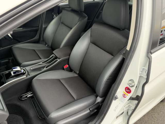 ホンダ グレイス　ハイブリッド １．５ ハイブリッド ＥＸ ４ＷＤ H27年 (東北) 99