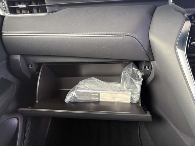 トヨタ ハリアー　ハイブリッド ２．５ ハイブリッド Ｅ－ＦＯＵＲ Ｚ レザーパッケージ ４ＷＤ R2年 (東北) 99