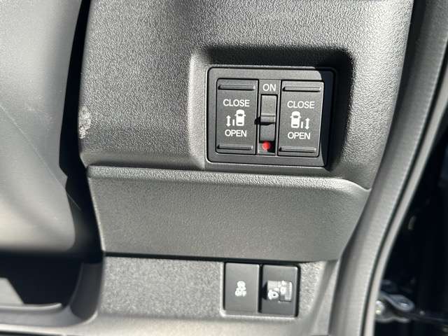 ホンダ Ｎ　ＢＯＸ カスタム ６６０ R7年 (東海) 99