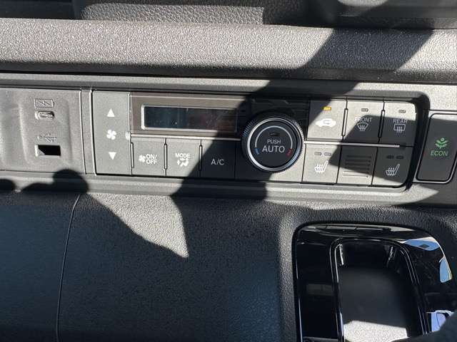 ホンダ Ｎ　ＢＯＸ カスタム ６６０ R7年 (東海) 99