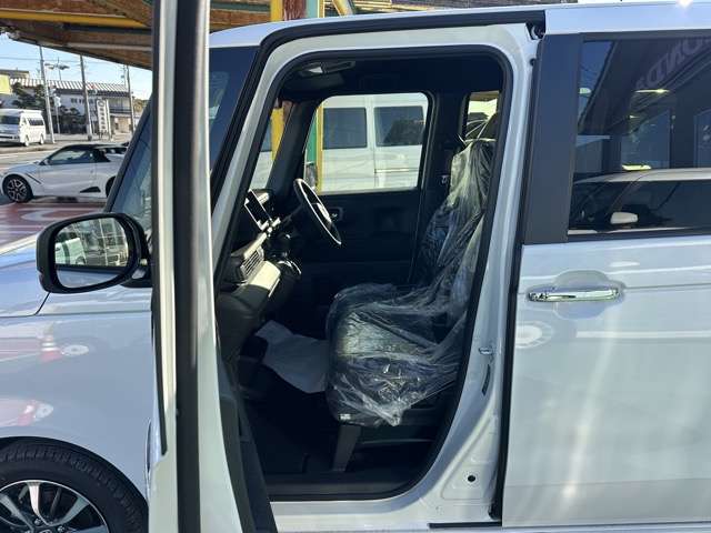 ホンダ Ｎ　ＢＯＸ カスタム ６６０ R7年 (東海) 99