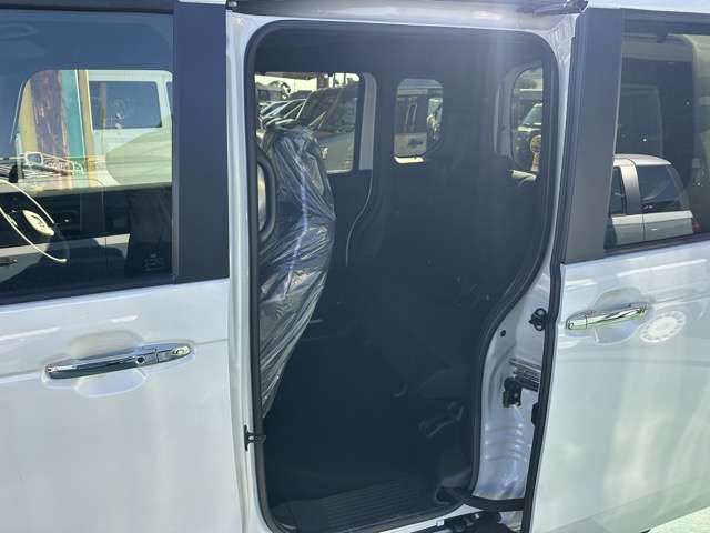 ホンダ Ｎ　ＢＯＸ カスタム ６６０ R7年 (東海) 99