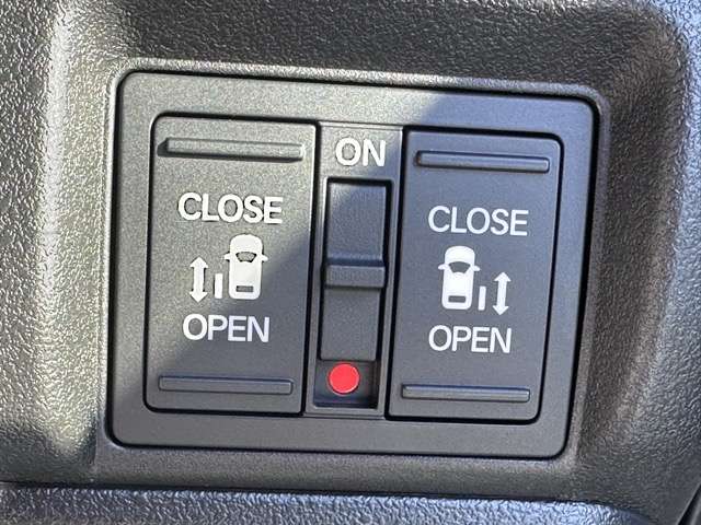 ホンダ Ｎ　ＢＯＸ カスタム ６６０ R7年 (東海) 99