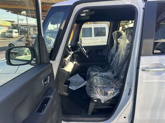 ホンダ Ｎ　ＢＯＸ カスタム ６６０ R7年 (東海) 99