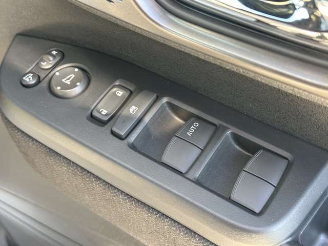 ホンダ Ｎ　ＢＯＸ カスタム ６６０ R7年 (東海) 99