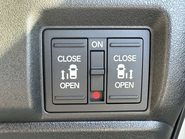 ホンダ Ｎ　ＢＯＸ カスタム ６６０ R7年 (東海) 99