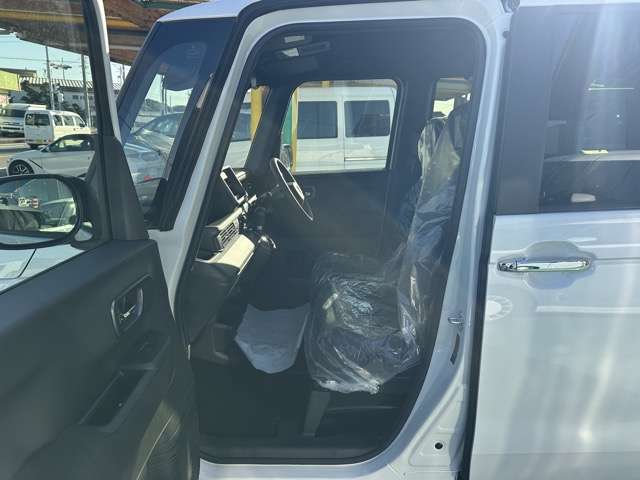 ホンダ Ｎ　ＢＯＸ カスタム ６６０ R7年 (東海) 99