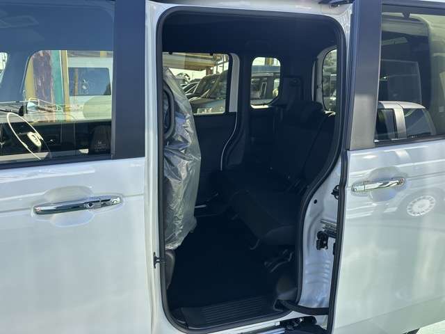 ホンダ Ｎ　ＢＯＸ カスタム ６６０ R7年 (東海) 99