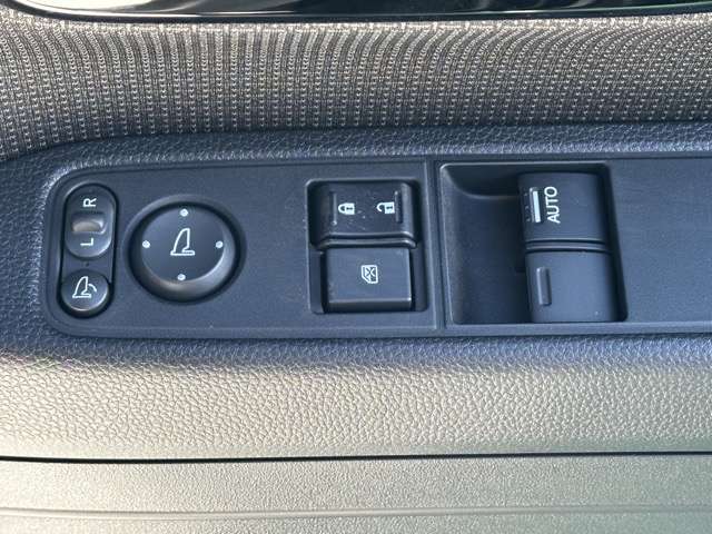 ホンダ Ｎ−ＶＡＮ ６６０ ファン R7年 (東海) 99