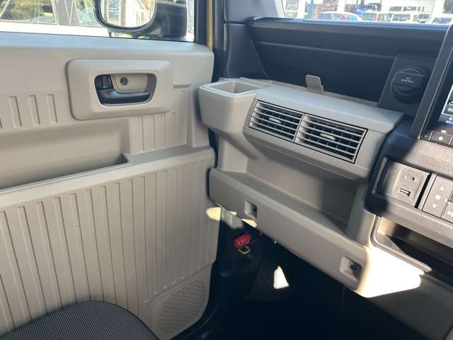 ホンダ Ｎ−ＶＡＮ　ｅ： ｅ：ファン R7年 (東海) 99