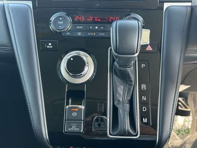 三菱 デリカ　Ｄ：５ ２．２ Ｐ ディーゼルターボ ４ＷＤ R7年 (東海) 99