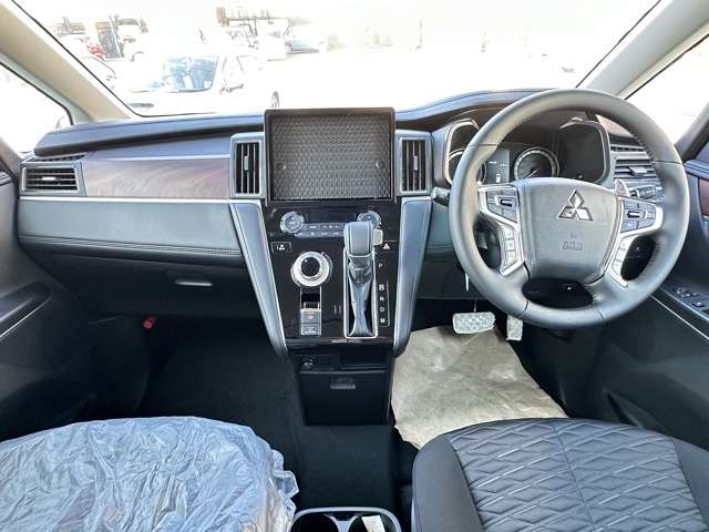 三菱 デリカ　Ｄ：５ ２．２ Ｐ ディーゼルターボ ４ＷＤ R6年 (東海) 99