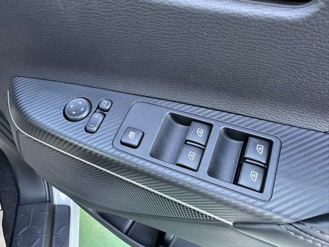 三菱 デリカ　Ｄ：５ ２．２ Ｐ ディーゼルターボ ４ＷＤ R6年 (東海) 99