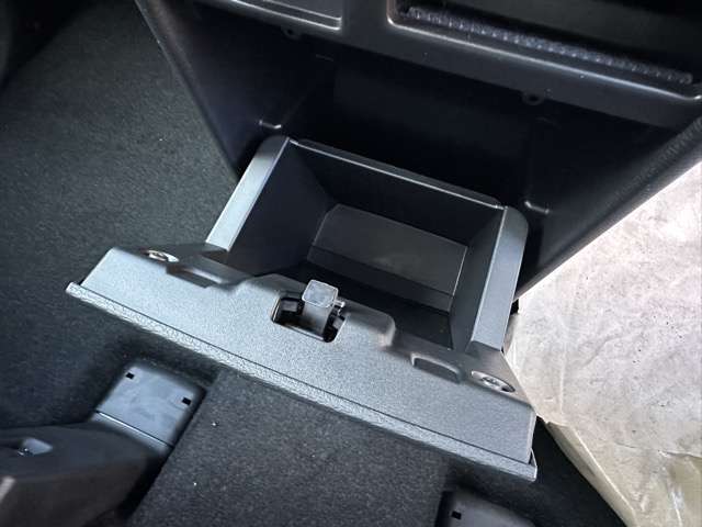 三菱 デリカ　Ｄ：５ ２．２ Ｐ ディーゼルターボ ４ＷＤ R6年 (東海) 99