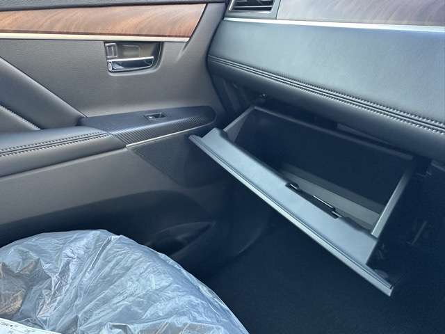 三菱 デリカ　Ｄ：５ ２．２ Ｐ ディーゼルターボ ４ＷＤ R6年 (東海) 99