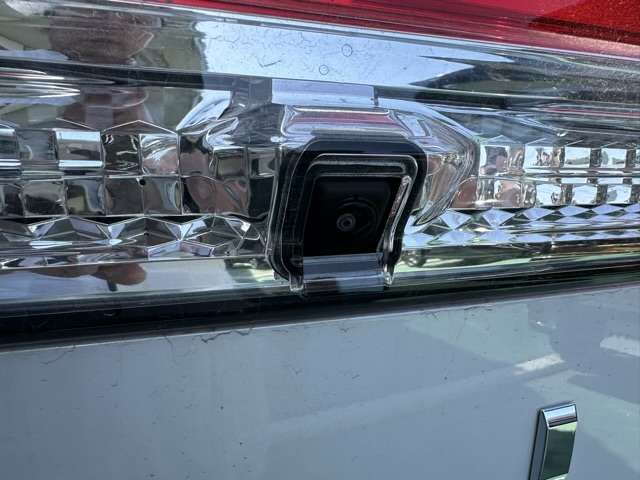 三菱 デリカ　Ｄ：５ ２．２ シャモニー 電動サイドステップ非装着車 ディーゼルターボ ４ＷＤ R7年 (東海) 99