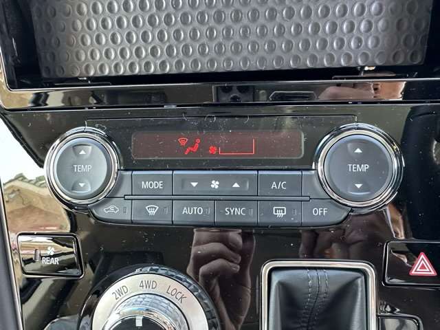 三菱 デリカ　Ｄ：５ ２．２ シャモニー 電動サイドステップ非装着車 ディーゼルターボ ４ＷＤ R7年 (東海) 99