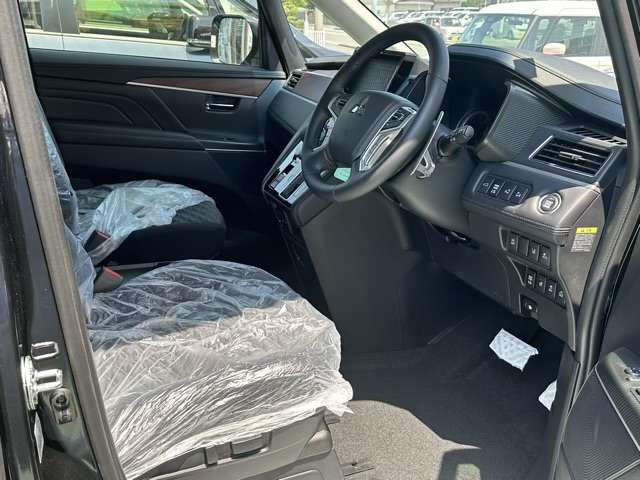 三菱 デリカ　Ｄ：５ ２．２ Ｐ ディーゼルターボ ４ＷＤ R6年 (東海) 99