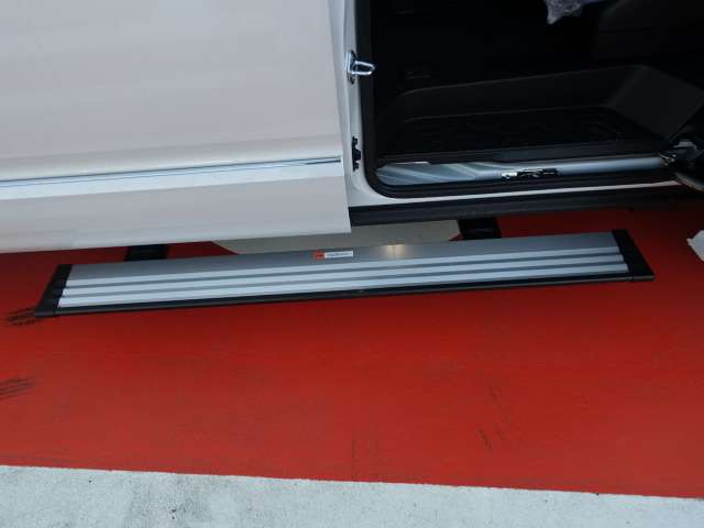 三菱 デリカ　Ｄ：５ ２．２ Ｐ ディーゼルターボ ４ＷＤ R6年 (東海) 99