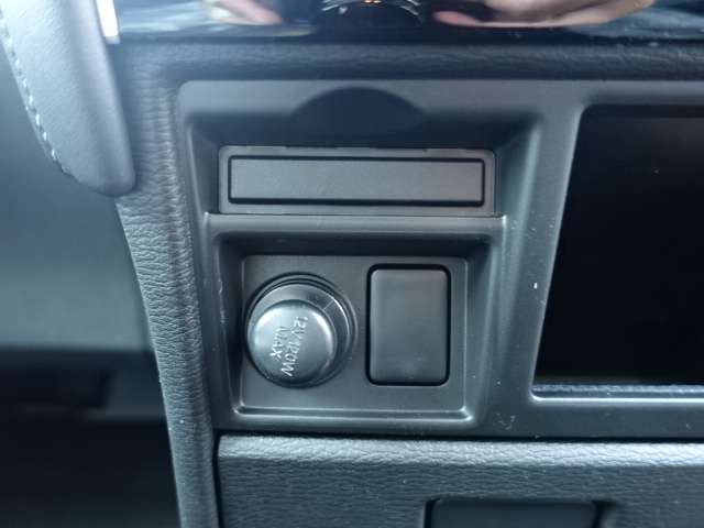 三菱 デリカ　Ｄ：５ ２．２ Ｐ ディーゼルターボ ４ＷＤ R6年 (東海) 99